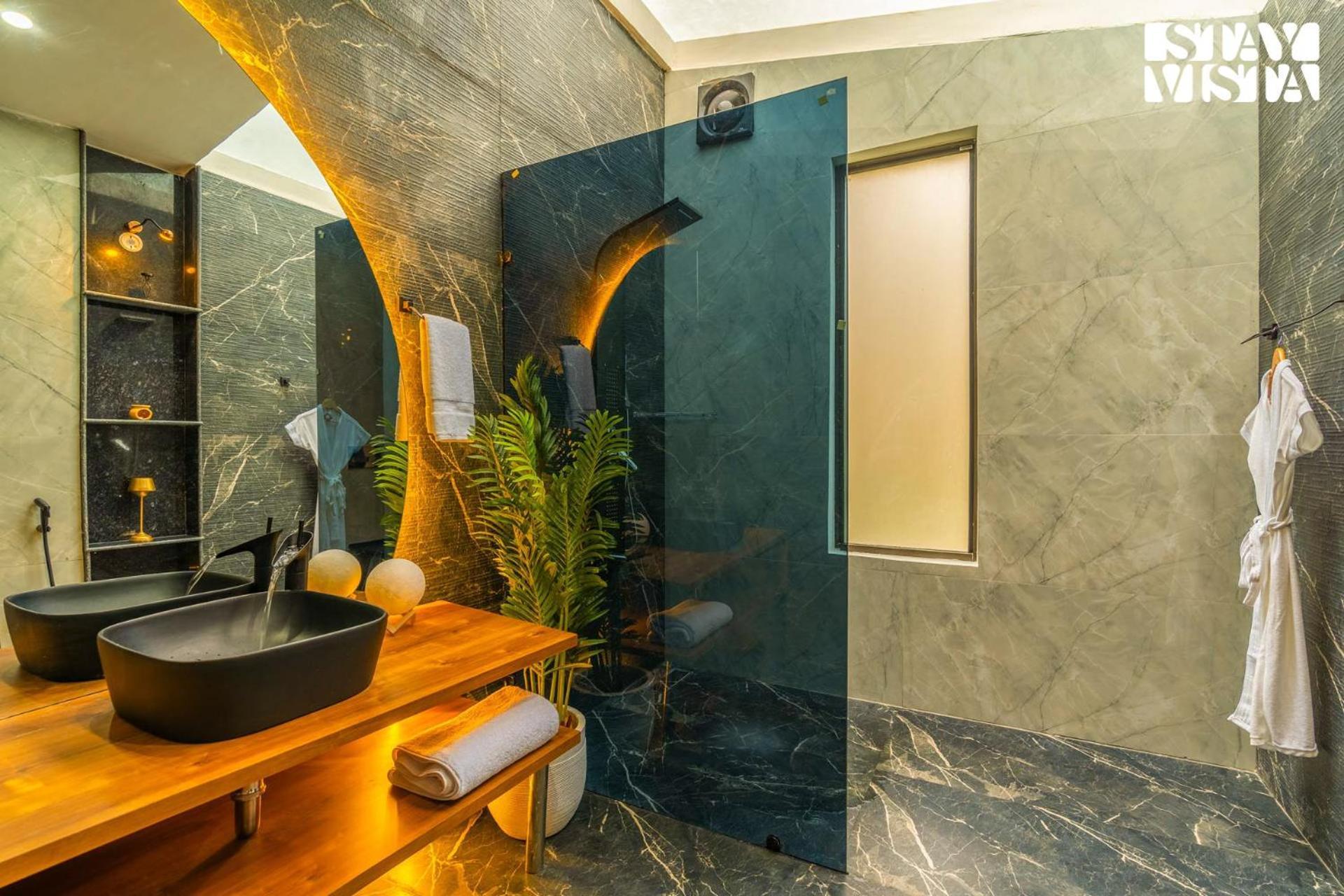 Stayvista At Luna Nova With Outdoor Pool - Раникхет Экстерьер фото
