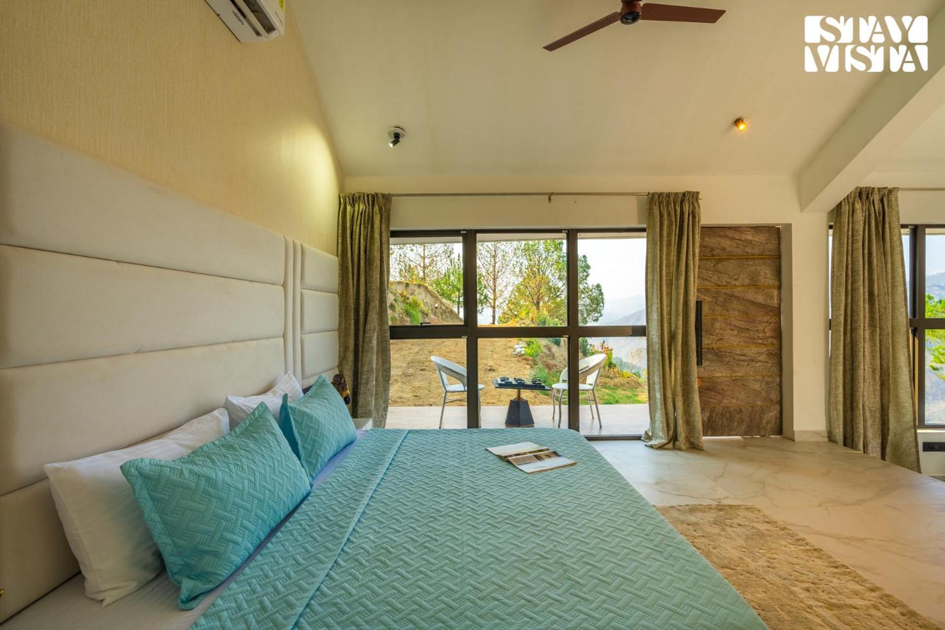 Stayvista At Luna Nova With Outdoor Pool - Раникхет Экстерьер фото